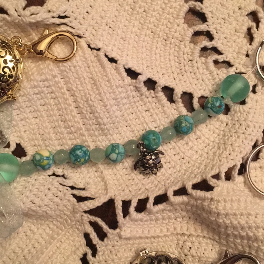 Gift Idea-Assorted Keychains-See Description. - image 3